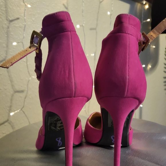 SHOE REPUBLIC LA HEELS - Picture 4 of 4